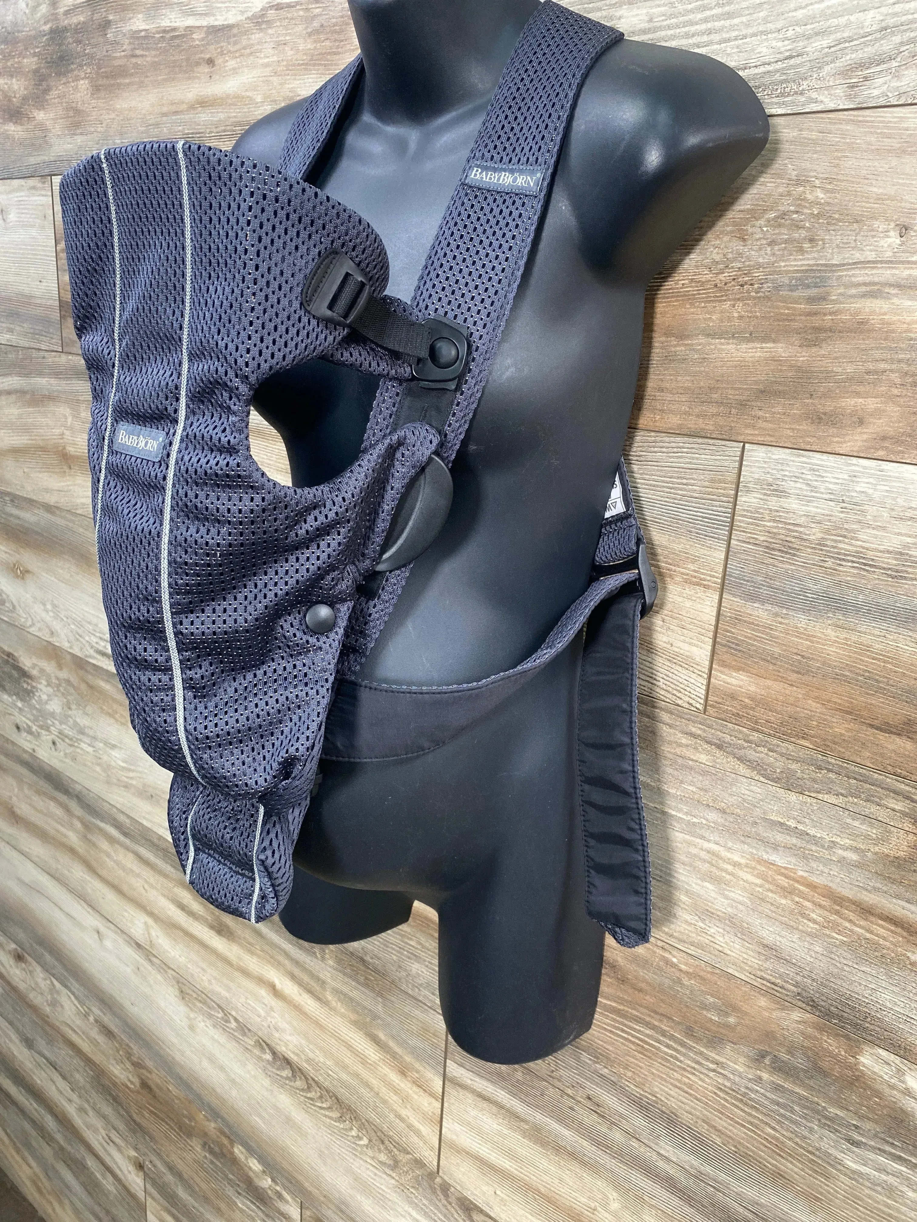 Baby Bjorn Baby Carrier Mini 3D Mesh in Anthracite sz 7-24lbs