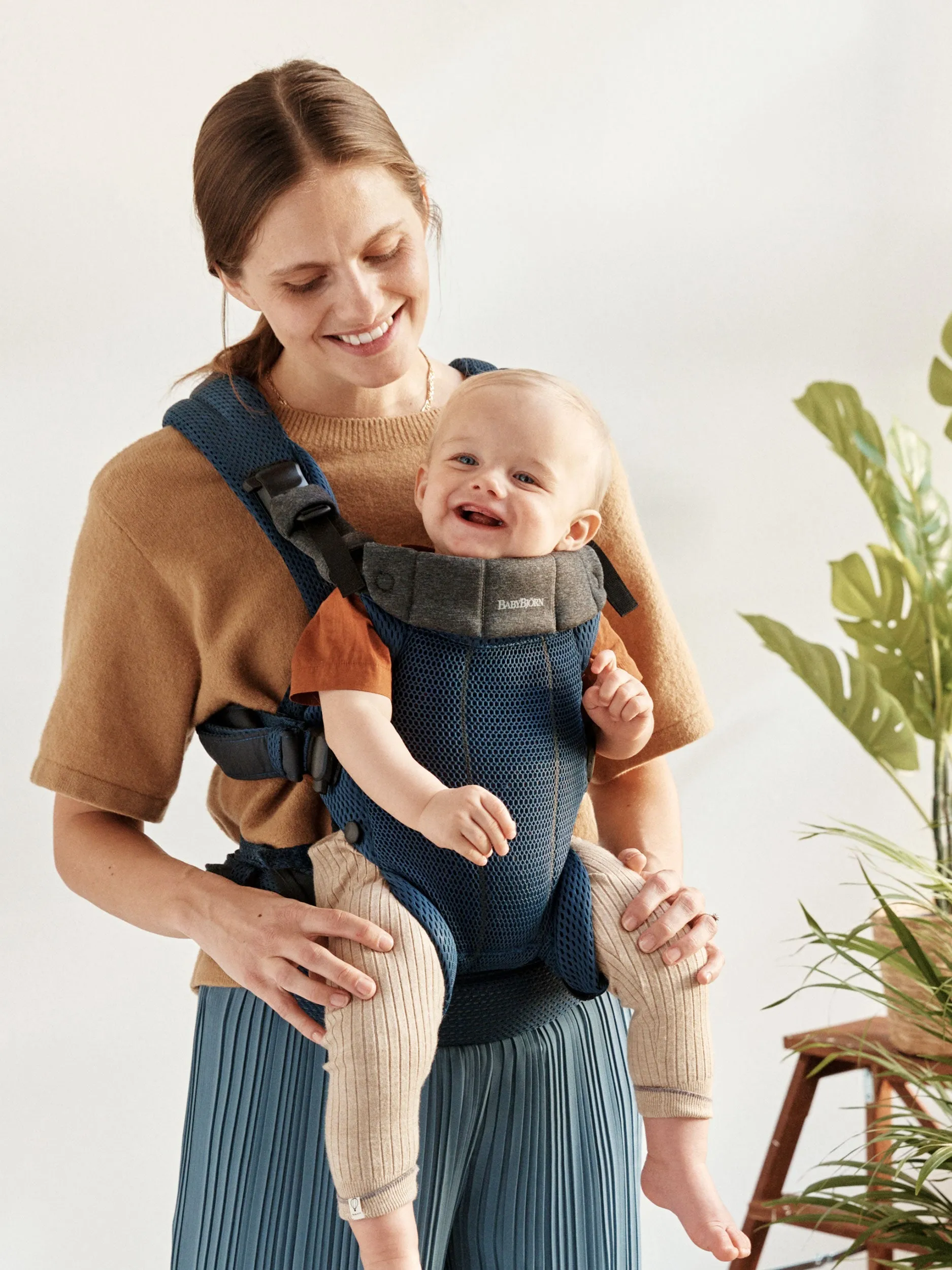 Baby Bjorn Harmony Carrier 3D Mesh