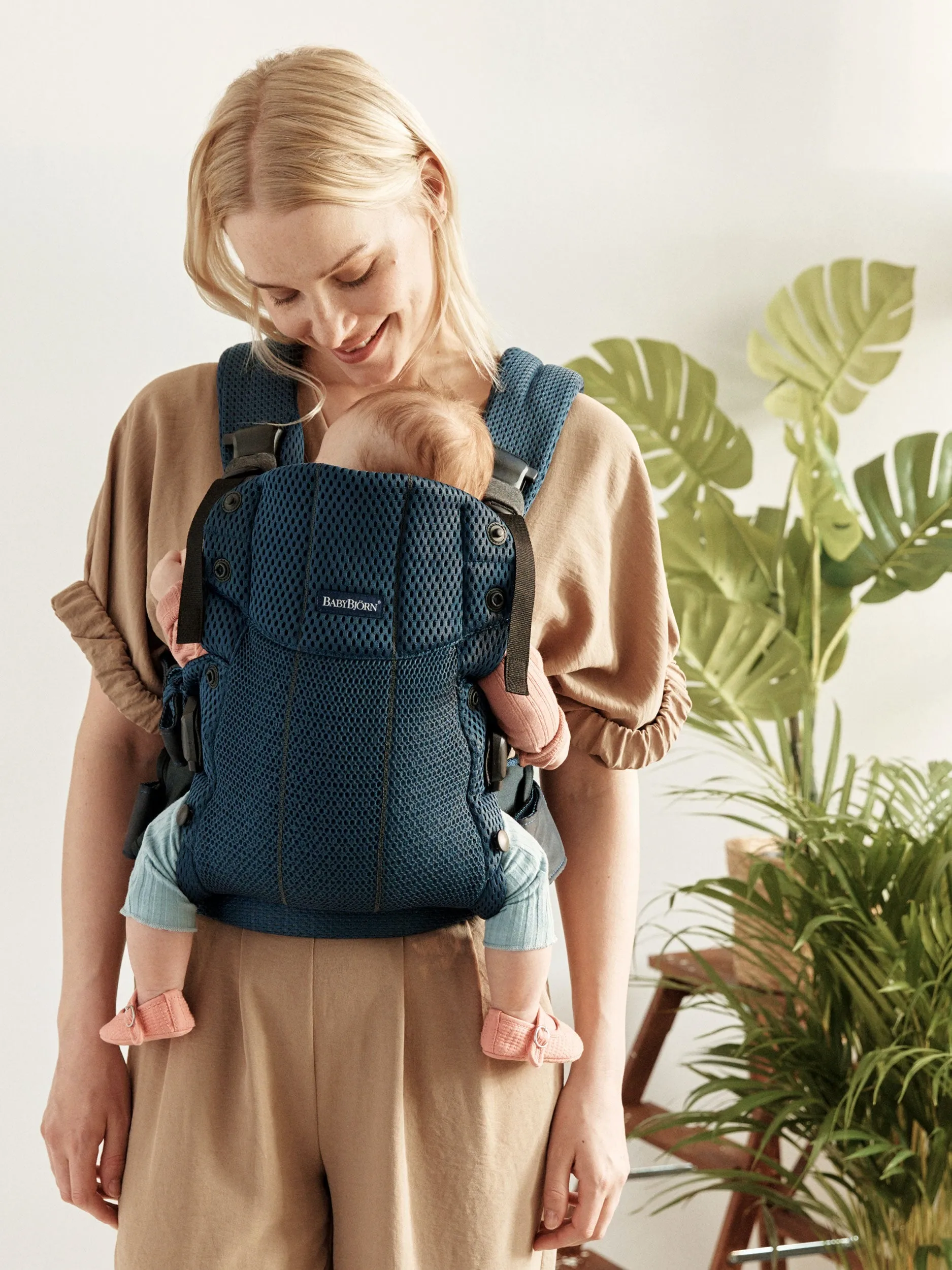 Baby Bjorn Harmony Carrier 3D Mesh