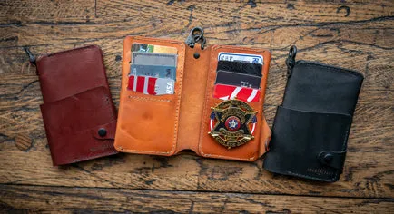 Badge RFID Blocking Wallet