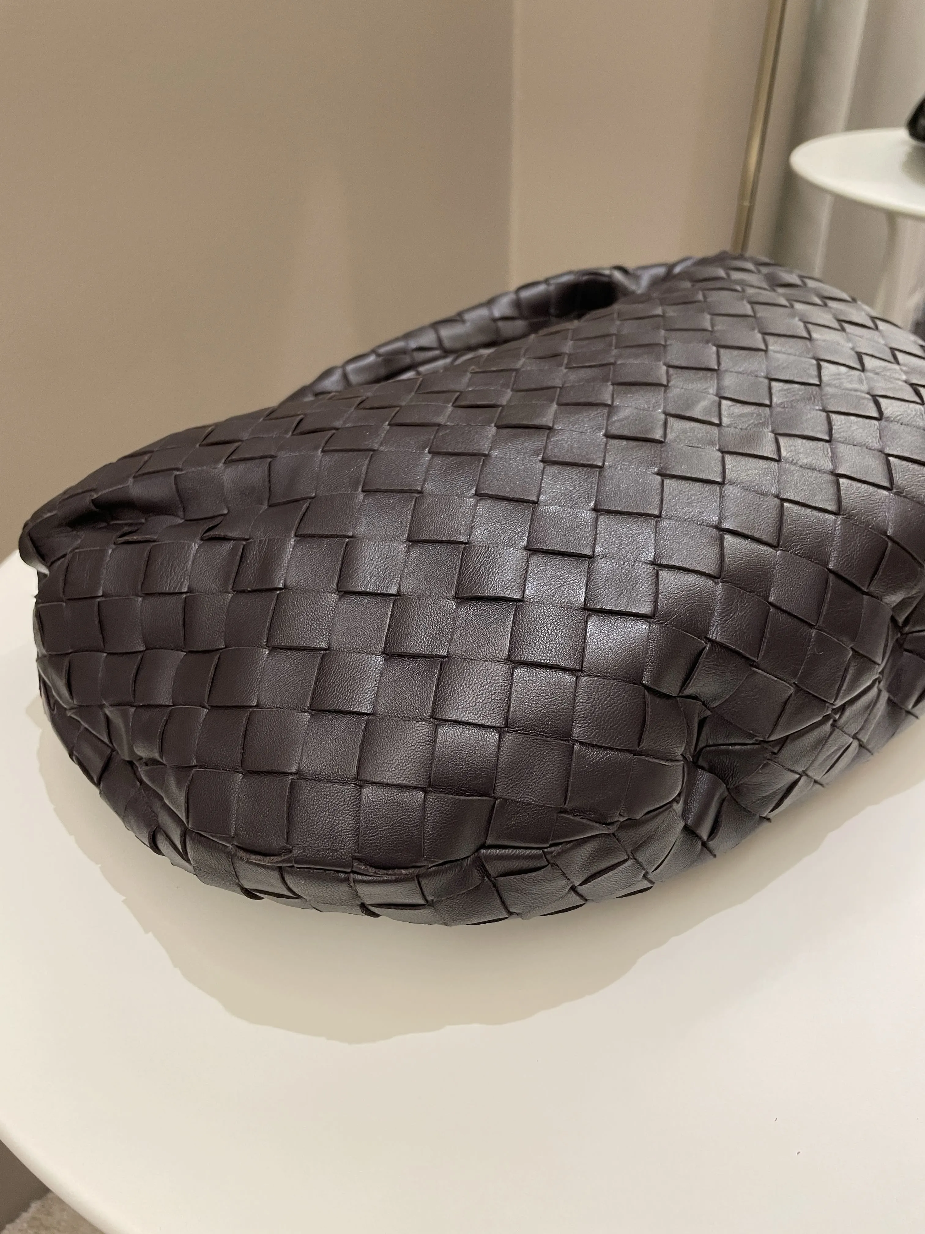 Bottega Veneta Jodie Shoulder Bag Potion Dark Ebene Leather