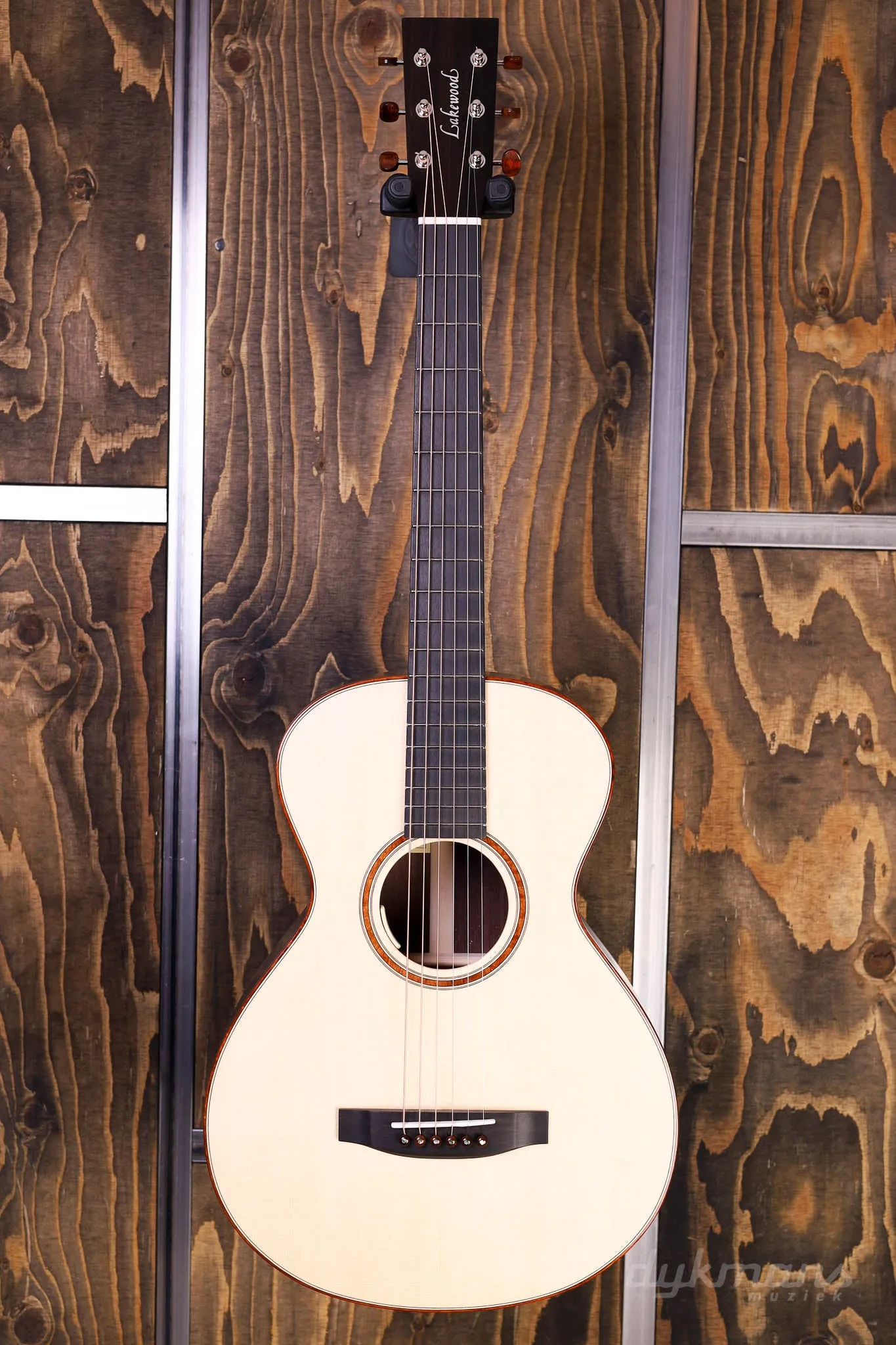 Lakewood C-32 Custom