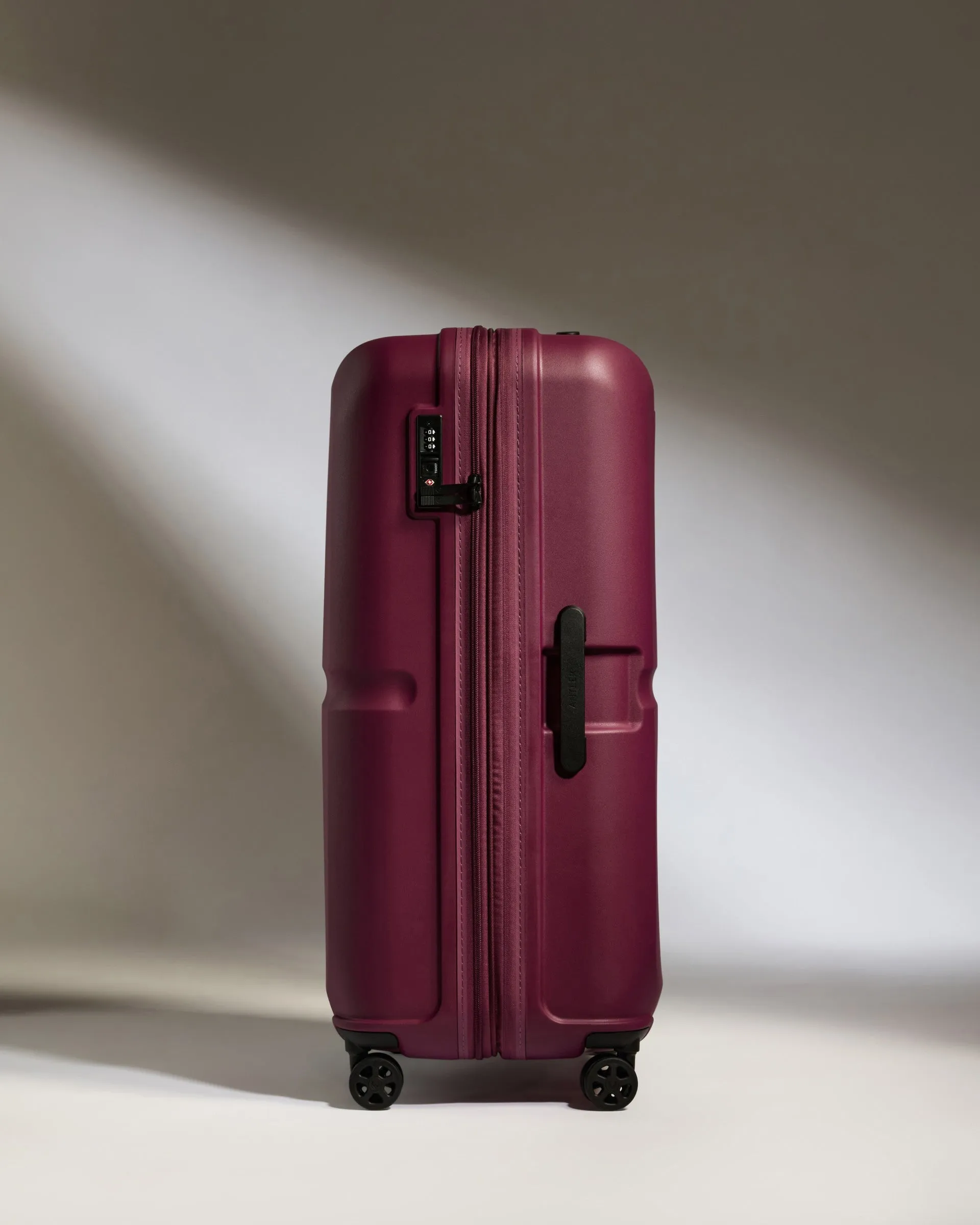 Large Luggage in Heather Purple - Single Stripe