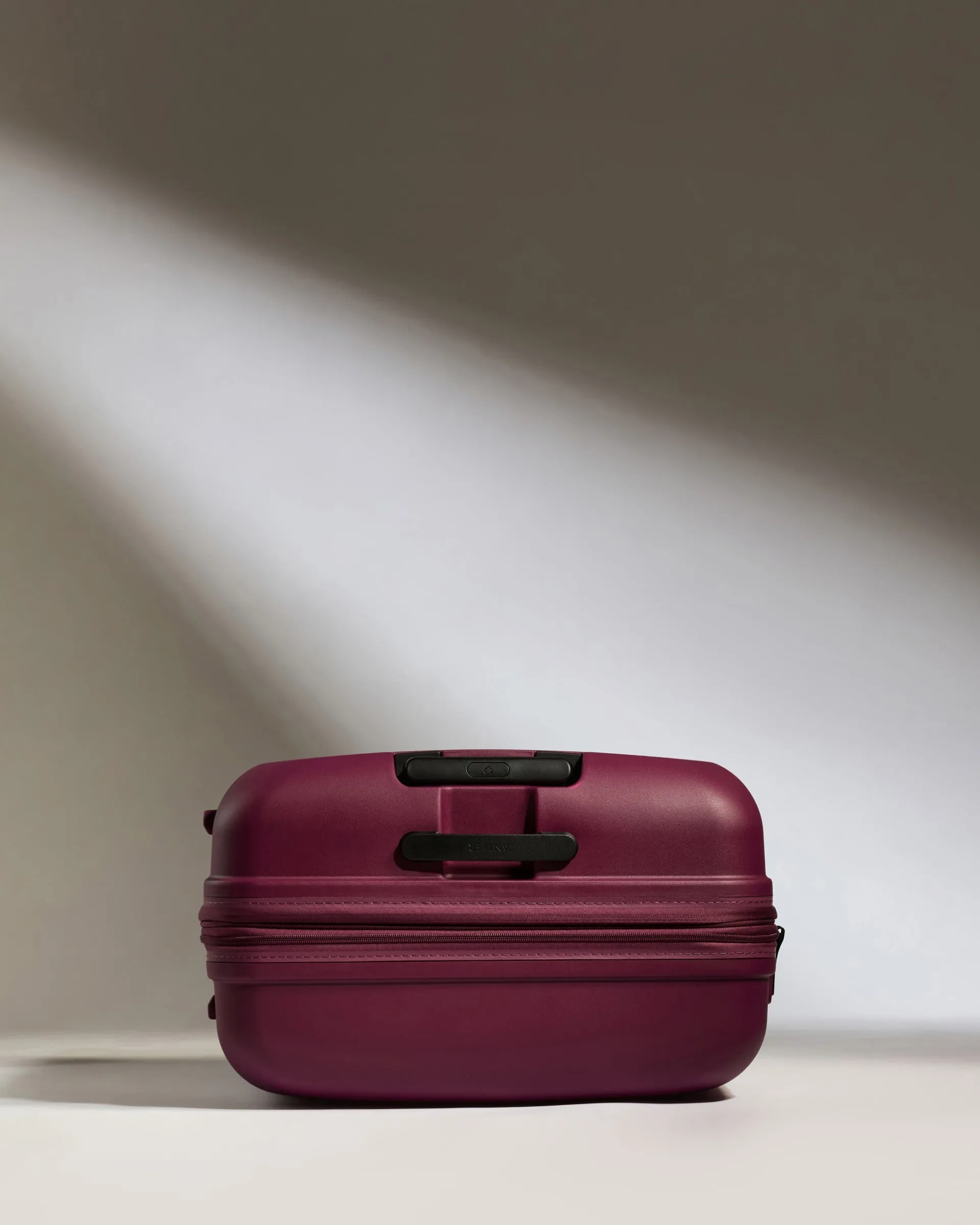 Large Luggage in Heather Purple - Single Stripe