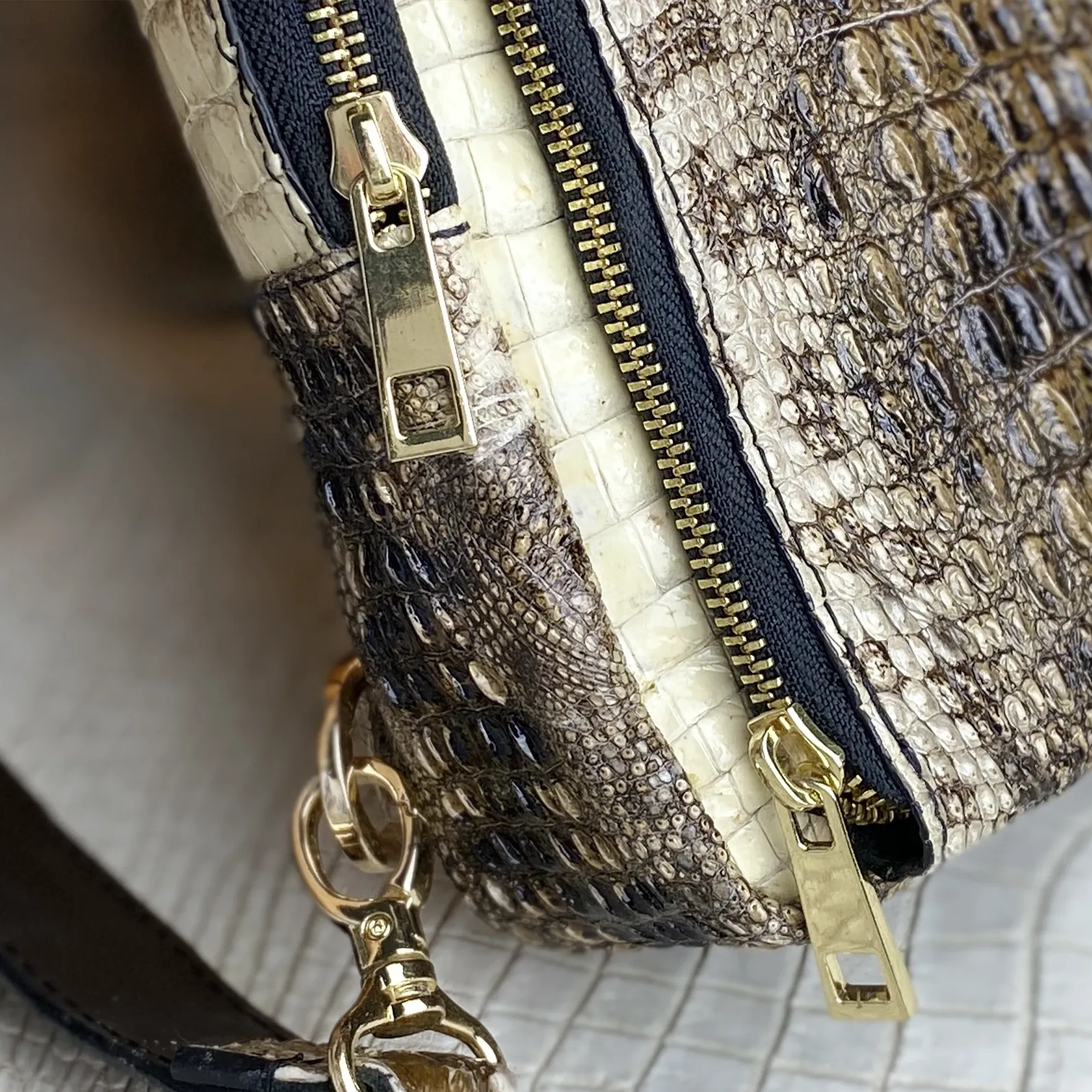 Natural Alligator Crossbody Sling Bag (BUY 1 GET 1 WALLET) | BACKPACK55