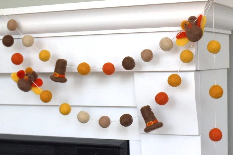 Thanksgiving Turkey & Pilgrim Hat Garland- Brown, Orange