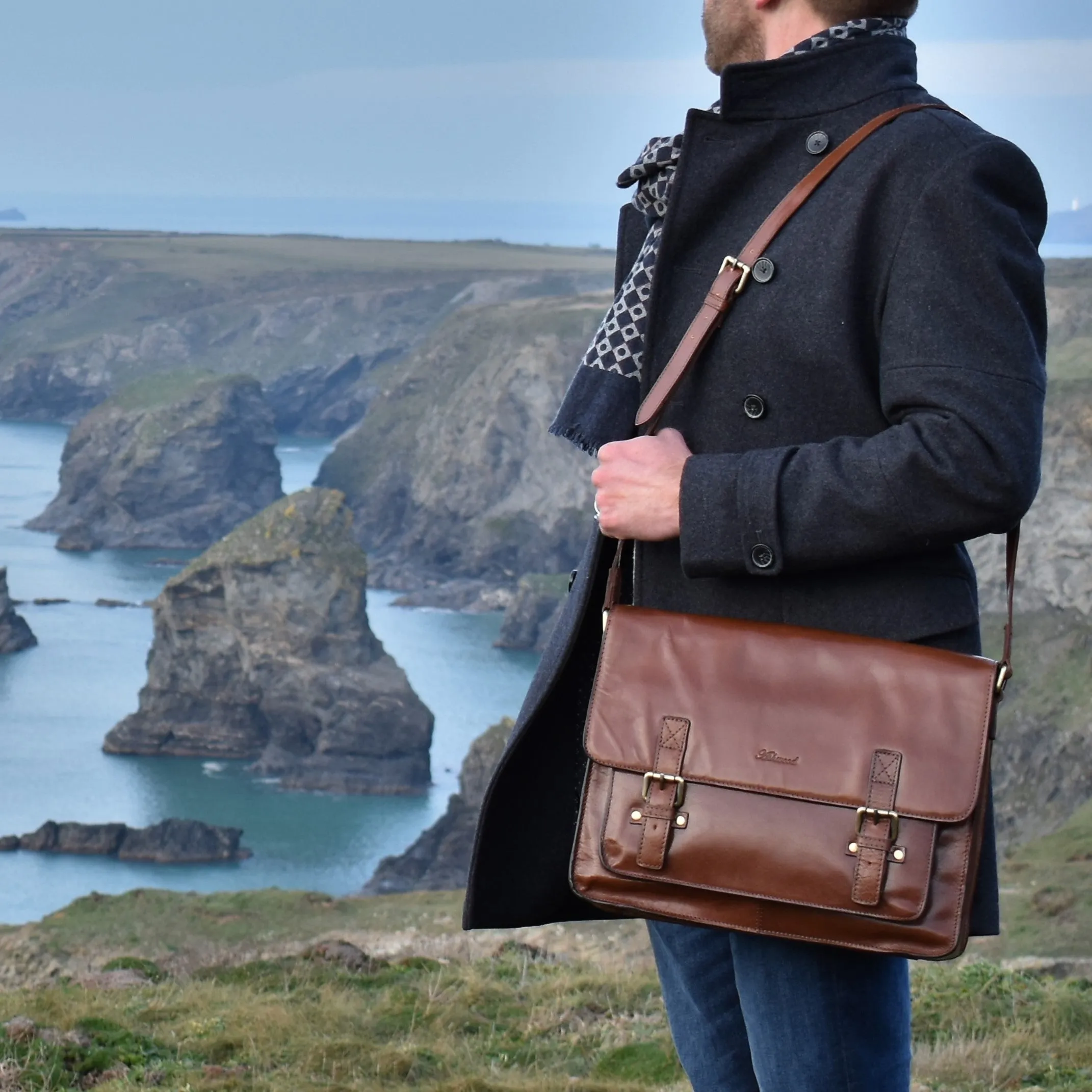 Traditional Leather Messenger Bag - Standard Size