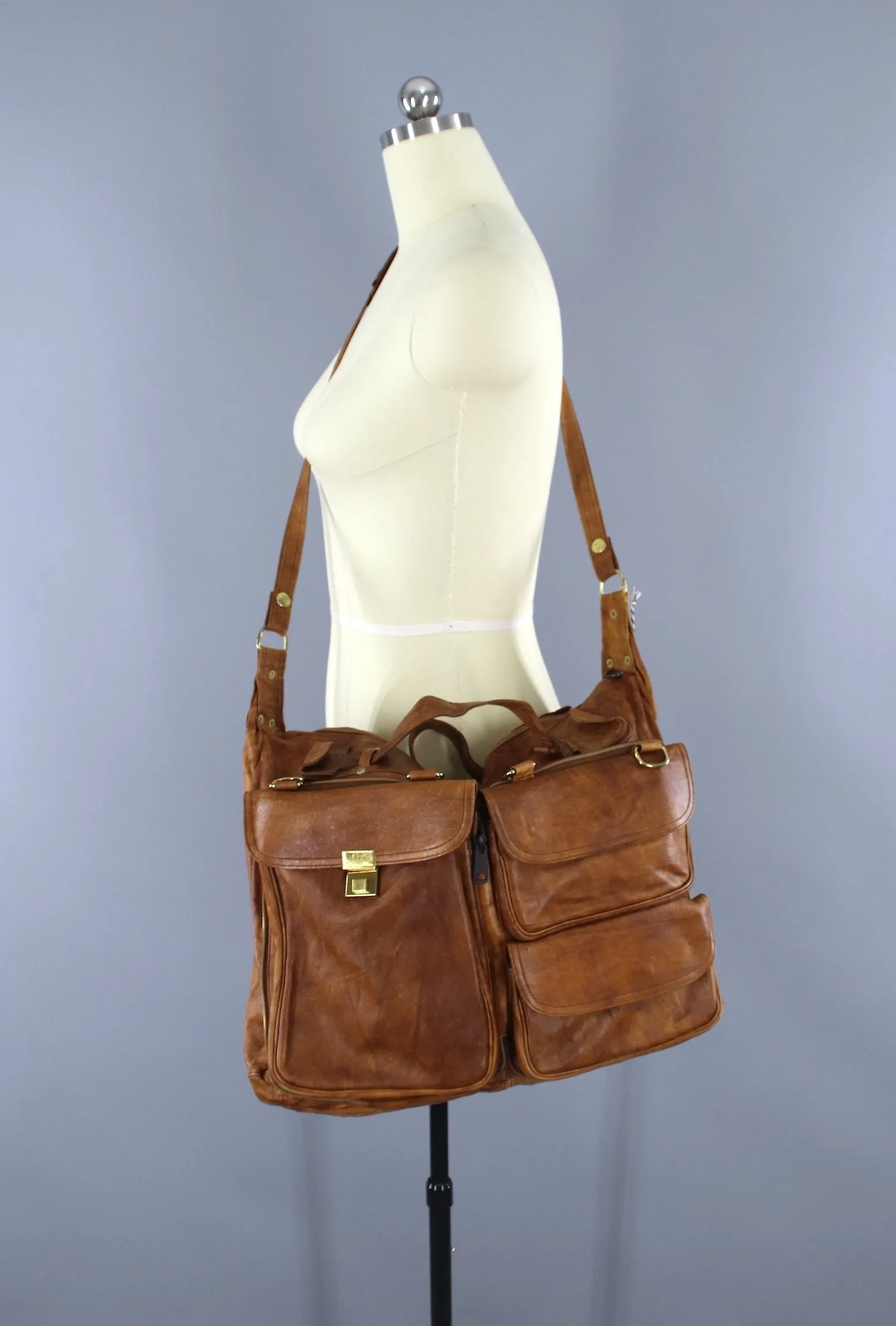 Vintage 1970s Leather Travel Overnight Bag / Convertible Cross Body