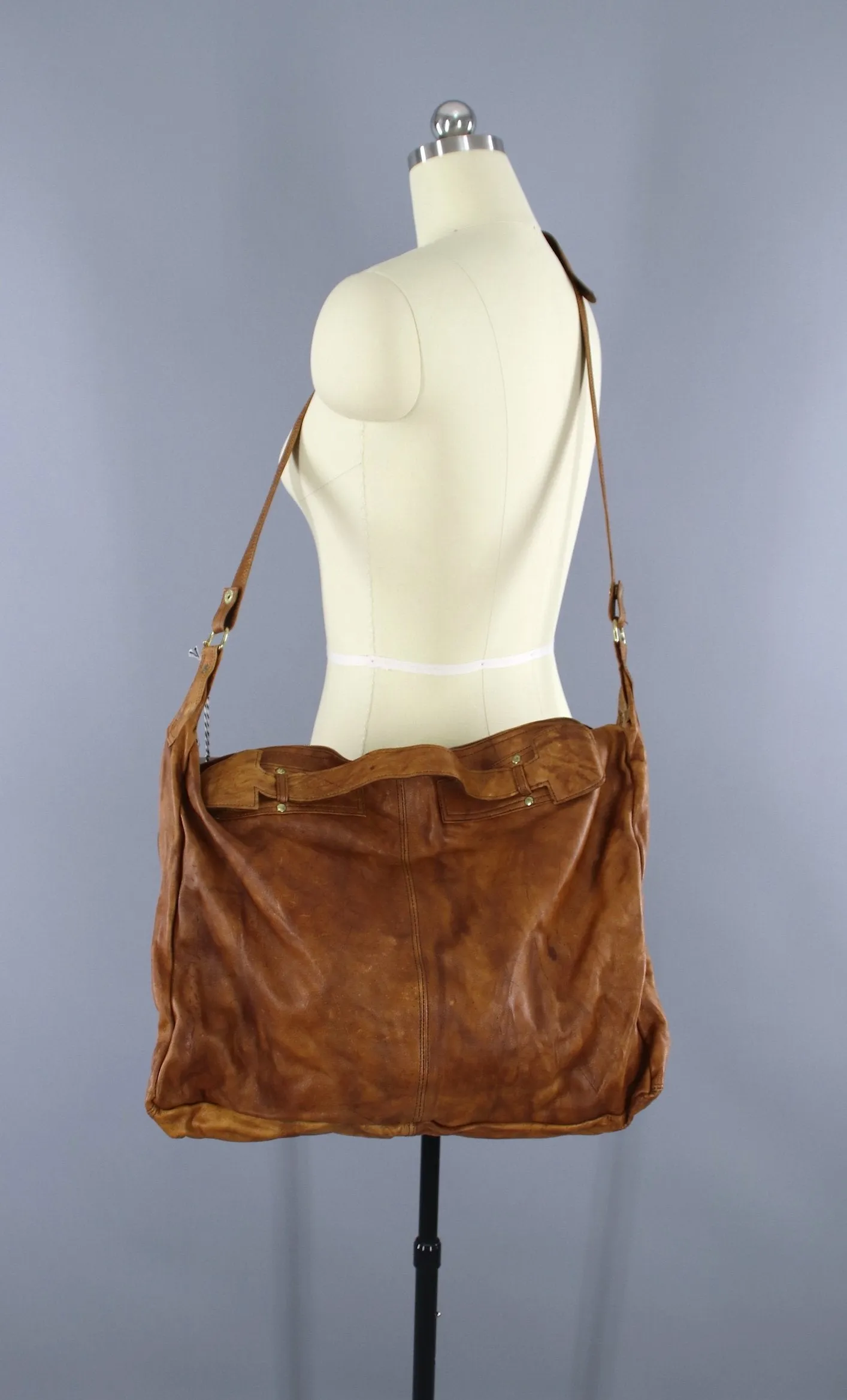 Vintage 1970s Leather Travel Overnight Bag / Convertible Cross Body