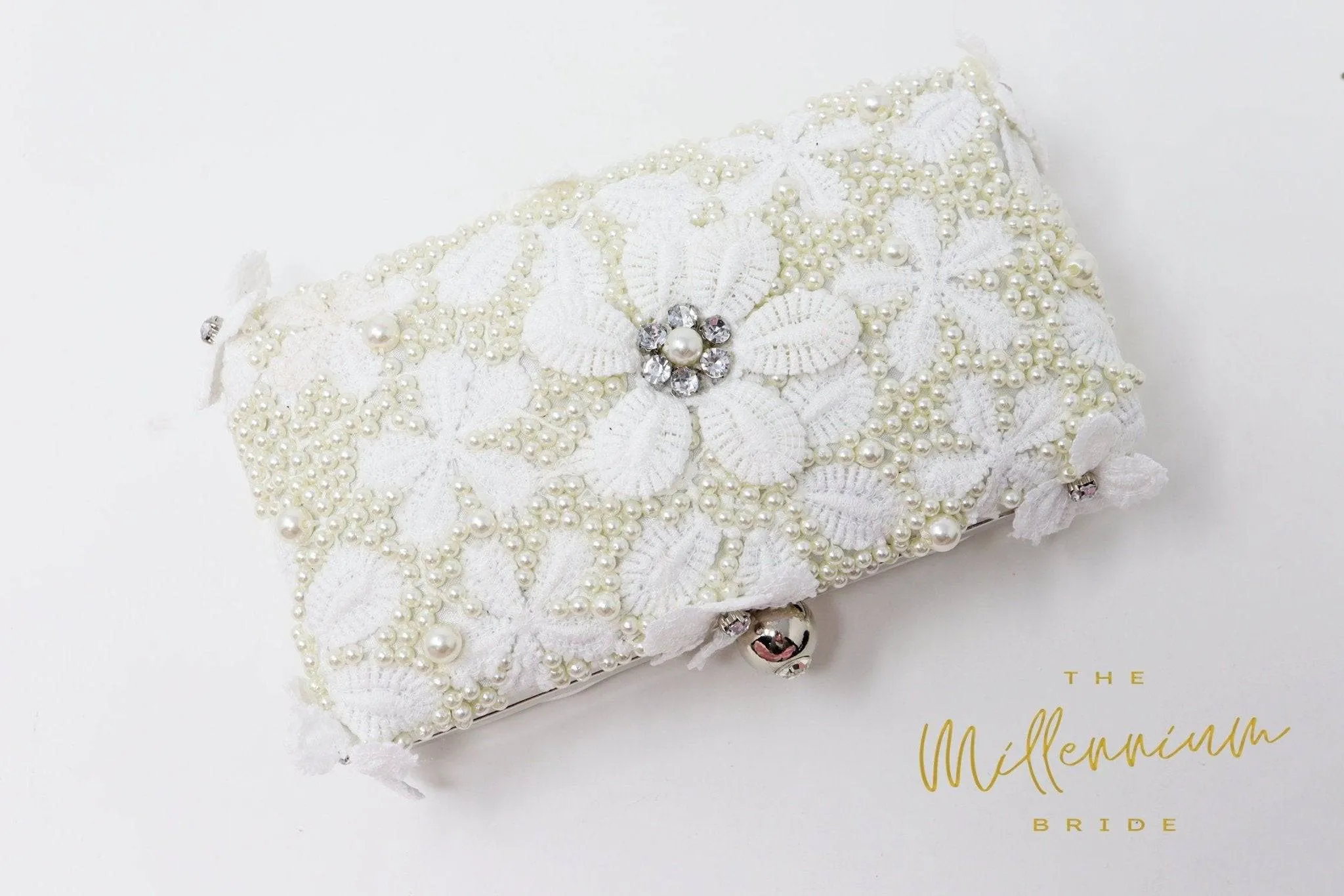 White Lace Pearl Floral Embroidered Wedding Clutch, Statement Bag, Wedding Clutch, Bridal Clutch, Bridal Bag, White Cross Body Bag