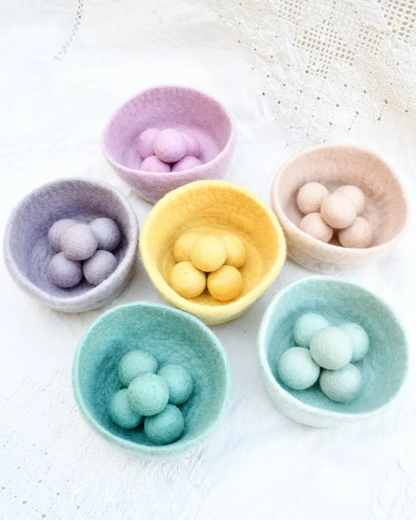 Wool Felt Balls in a Pouch - Pastel Set 3cm 30 balls